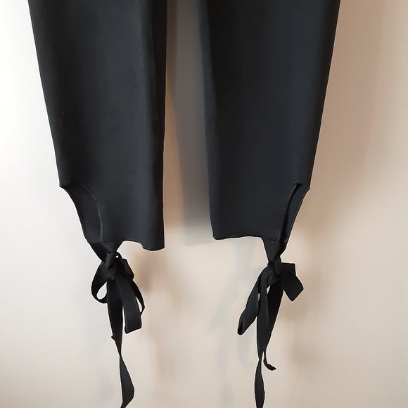 🌞New Kallula Black Kamila Dancer Yoga Pants Wrap Around Leg Ties, 4 - Picture 6 of 16